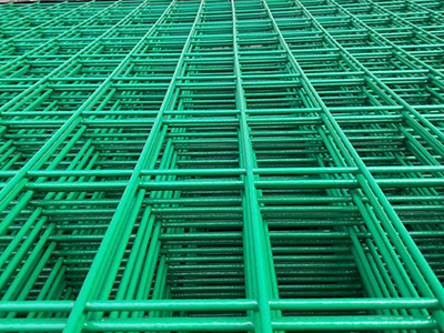 護(hù)欄網(wǎng)銹蝕后應(yīng)如何進(jìn)行除銹和維護(hù)？